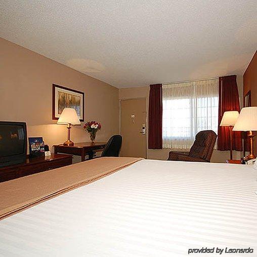 Magnuson Hotel Red Baron Garden City Εξωτερικό φωτογραφία